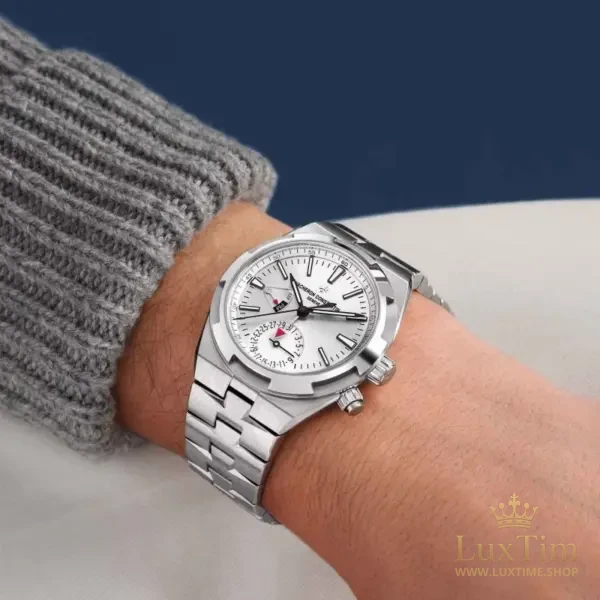 Vacheron Constantin Overseas Montre Automatique 41 mm 7900V Cadran Argenté – vue 2