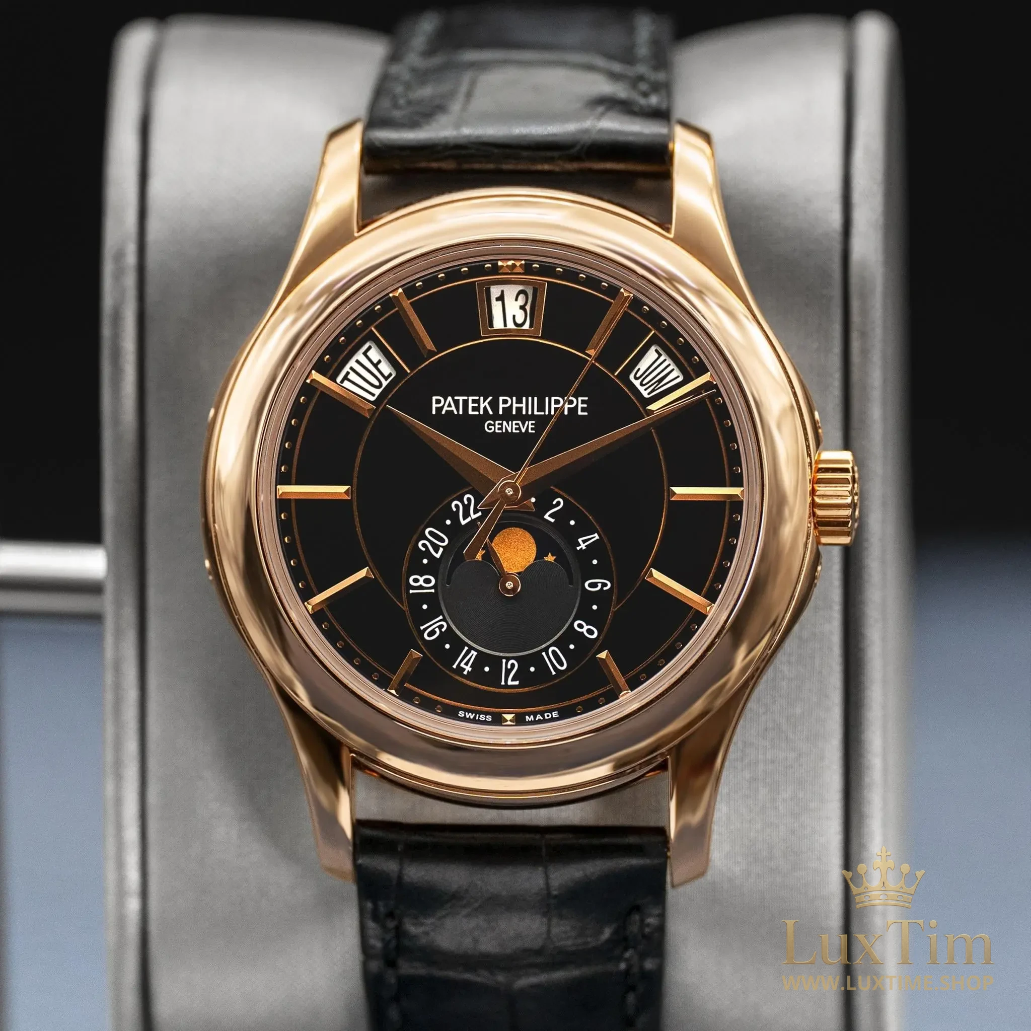 Patek Philippe , Annual Calendar 5205R-010