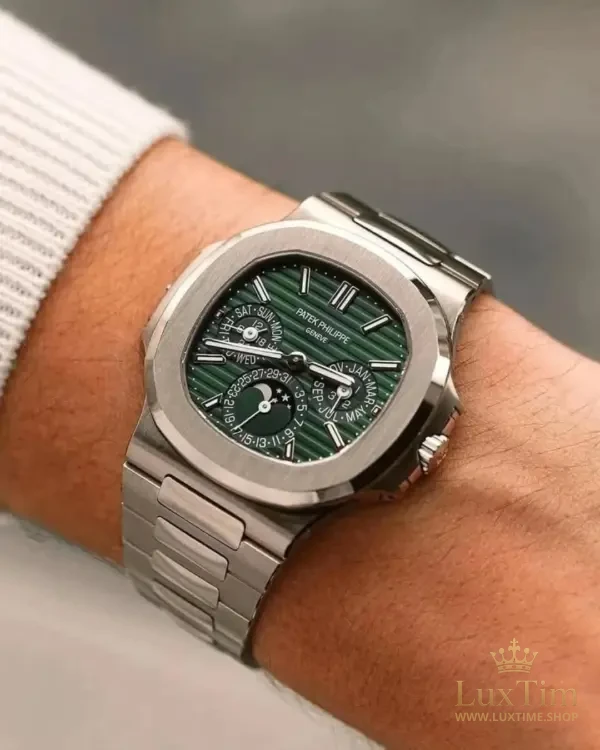 Patek Philippe Nautilus Montre Cadran Vert Bracelet Acier – vue 2