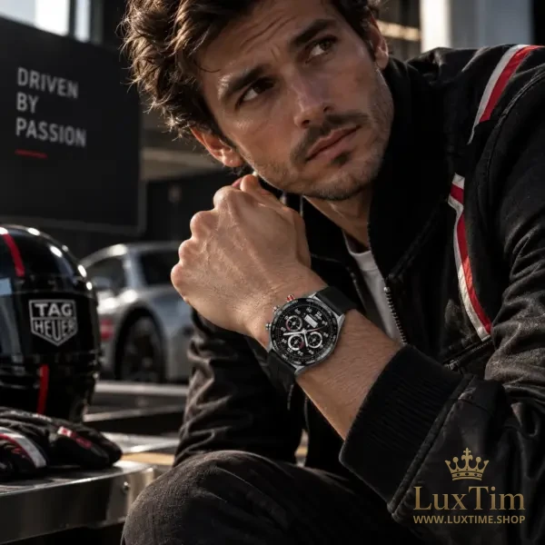 TAG Heuer Carrera Montre Automatique 44 mm CBN2A1AA Cadran Noir Bracelet Caoutchouc – vue 2