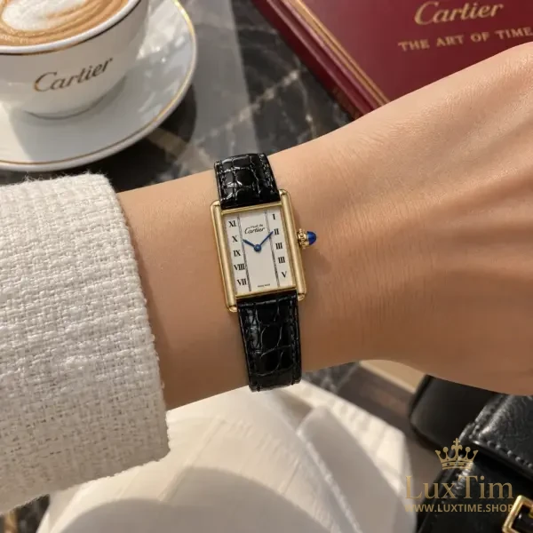 Cartier Tank Must de Cartier Montre Quartz 20.5 × 28 mm 5057001 Bracelet Cuir Noir – vue 2