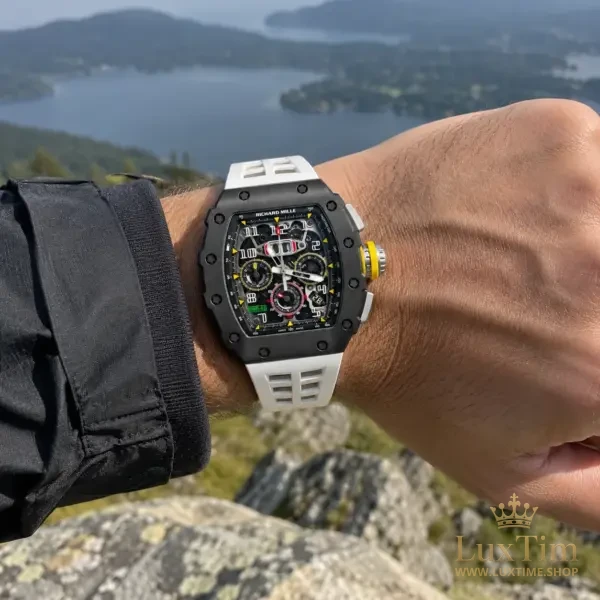 Richard Mille RM 011 Montre Automatique 44 × 49 mm RM011 Cadran Squelette Bracelet Caoutchouc Blanc – vue 2