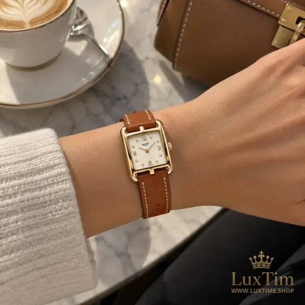 Hermès Cape Cod Montre Cadran Nacré Or jaune – vue 2