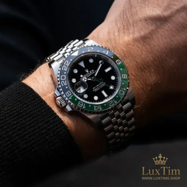 Rolex GMT-Master II Montre Automatique 40 mm 126720VTNR Cadran Noir – vue 2