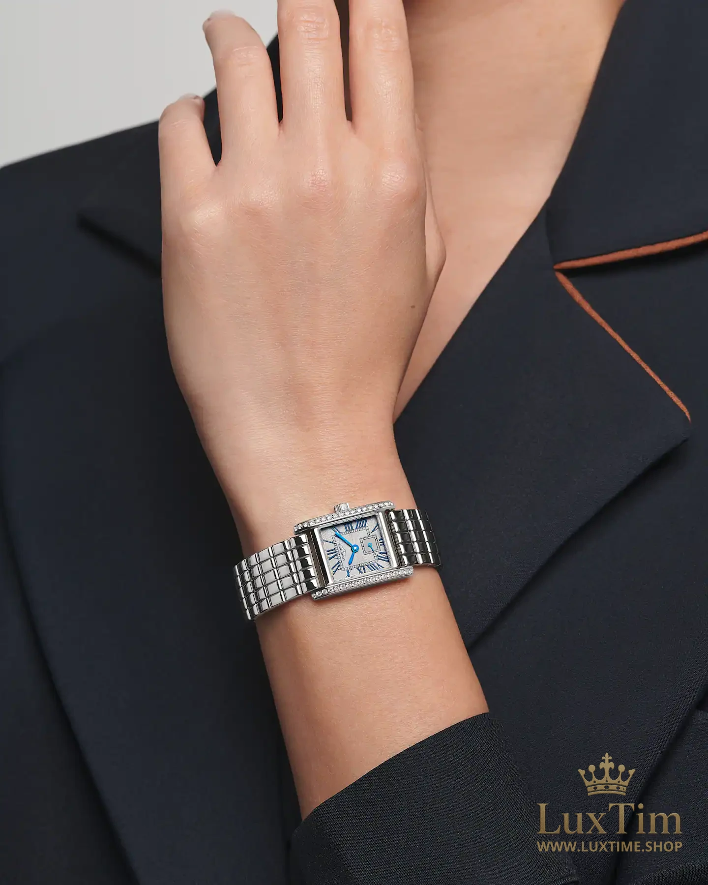 Longines DolceVita Montre Cadran Argenté Lunette Sertie
