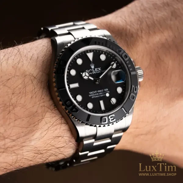 Rolex Yacht-Master 42 Montre Automatique 42 mm 226627 Cadran Noir – vue 2
